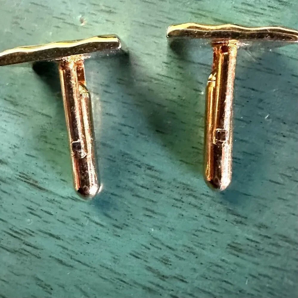 Gold tone vintage cufflinks